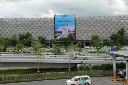 Quảng cáo hộp đèn sân bay – Giải Pháp Truyền Thông Định Vị Thương Hiệu Với Tệp Khách Cao Cấp