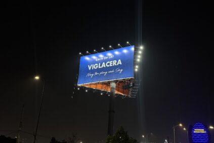 Billboard như bất động sản trên không: Vì sao giá khác nhau?