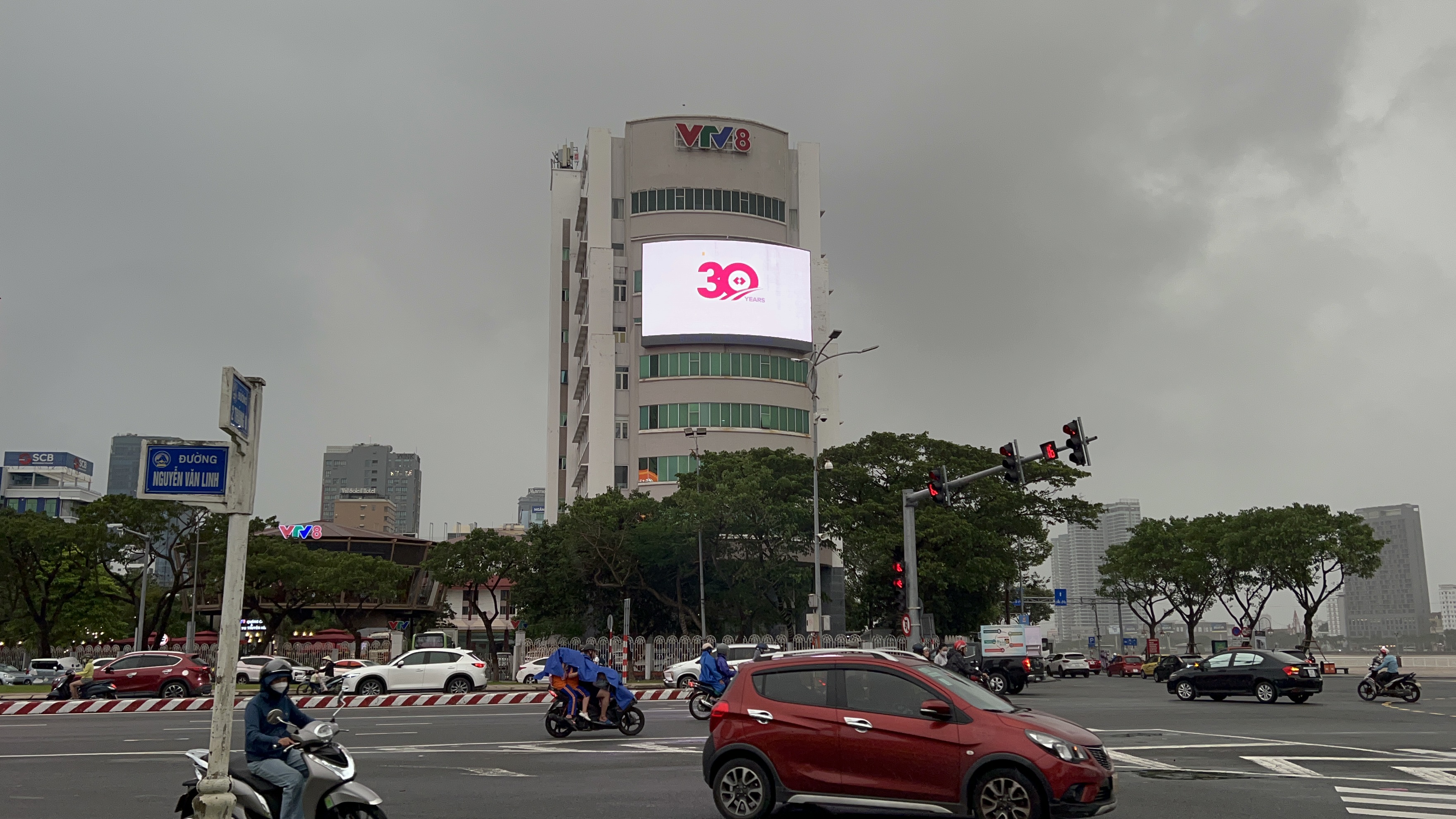 Bảng giá quảng cáo ngoài trời cập nhật cho sân bay quốc lộ nội đô và trung tâm thương mại - Ảnh 6